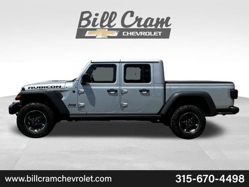 Used 2022 Jeep Gladiator Rubicon w/ LED Lighting Group AWD/4WD image 39