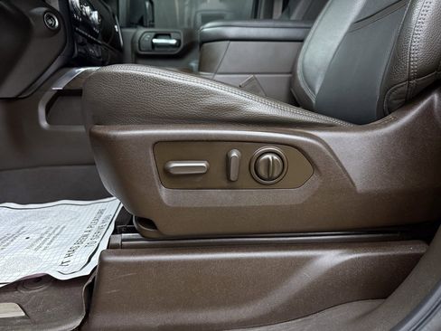 Used 2020 GMC Sierra 3500 Denali w/ Denali Ultimate Package image 18