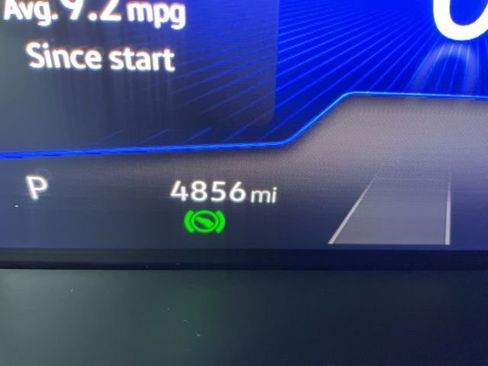 Certified 2025 Volkswagen Taos SE w/ Panoramic Sunroof Package image 13