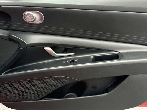 Used 2023 Hyundai Elantra SEL w/ Winter Weather Package image 24