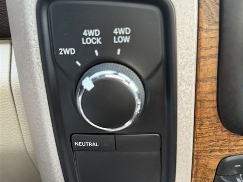 Used 2018 RAM 3500 Laramie Longhorn w/ Longhorn Southfork Package image 19