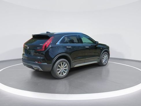 Used 2022 Cadillac XT4 Premium Luxury w/ Safety Alert Package AWD/4WD image 8