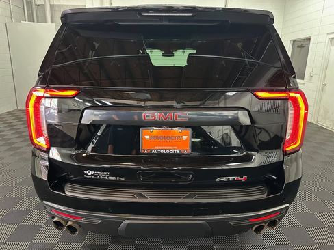 Used 2023 GMC Yukon XL AT4 w/ AT4 Premium Package AWD/4WD image 8