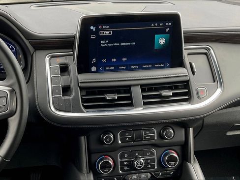 Used 2024 Chevrolet Tahoe Z71 w/ Luxury Package image 6