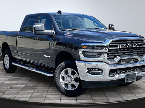 Certified 2025 RAM 2500 Big Horn AWD/4WD image 34