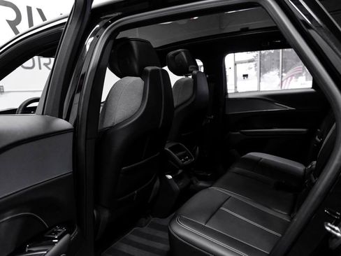 Used 2024 Cadillac Lyriq Tech w/ Driver Assist Package image 43