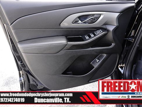 Used 2023 Chevrolet Traverse LT w/ LPO, Floor Liner Package AWD/4WD image 39