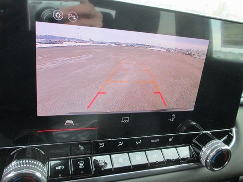 New 2026 GMC Canyon Elevation w/ Convenience Package image 16