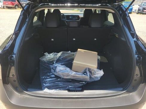 New 2025 Nissan Kicks SR w/ Illumination Package image 7