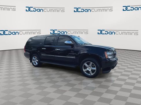 Used 2013 Chevrolet Suburban LTZ AWD/4WD image 2