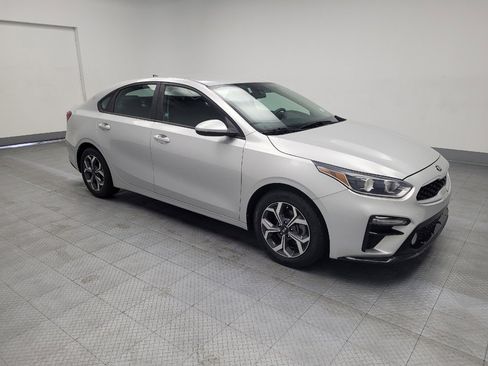 Used 2020 Kia Forte LXS image 11