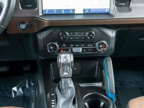 Used 2023 Ford Bronco Outer Banks AWD/4WD image 16