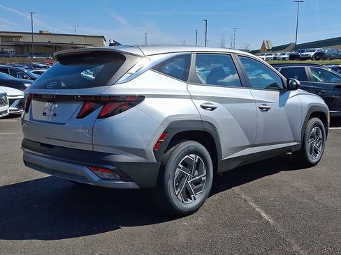 New 2026 Hyundai Tucson Blue SE image 4