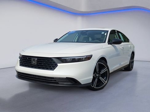 Certified 2026 Honda Accord SE image 2