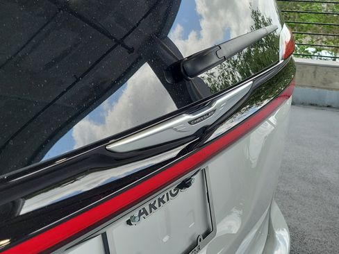 New 2026 Chrysler Pacifica Select FWD image 5