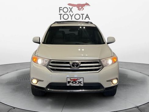 Used 2012 Toyota Highlander SE w/ Tow Pkg image 9