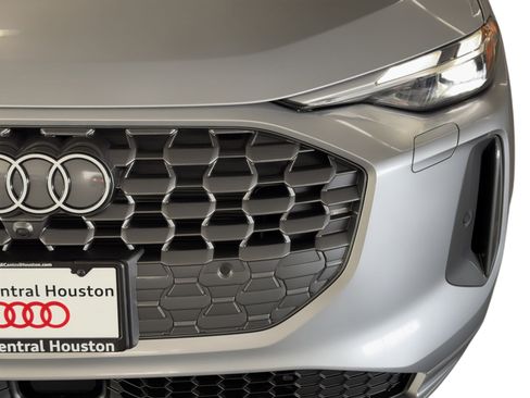 New 2025 Audi Q5 Premium w/ 19" Wheel Package image 11