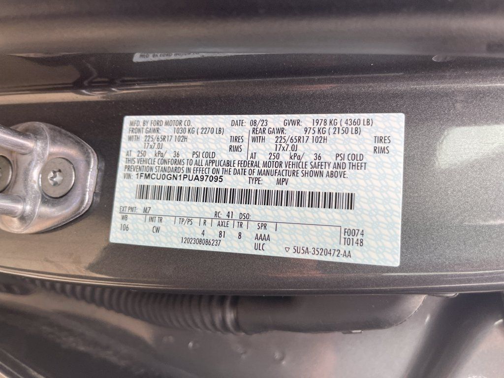 Used 2023 Ford Escape Active w/ Tech Pack #2 FWD image 30
