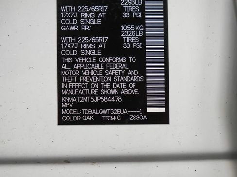 Used 2018 Nissan Rogue SV image 54