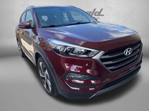 Used 2016 Hyundai Tucson Sport FWD image 2