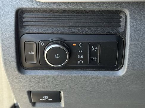 Certified 2024 Ford F250 XLT w/ FX4 Off-Road Package image 18