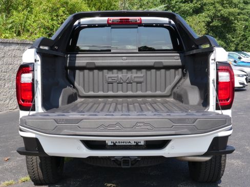 Used 2025 GMC Canyon AT4 w/ Nightfall Edition AWD/4WD image 7