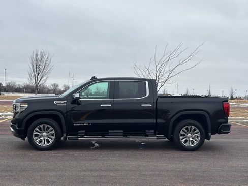 Used 2022 GMC Sierra 1500 Denali w/ Technology Package image 22