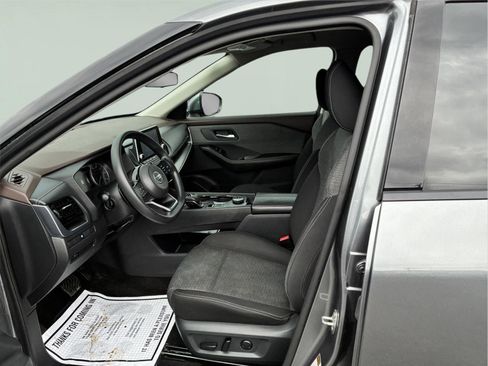 Used 2021 Nissan Rogue SV image 17