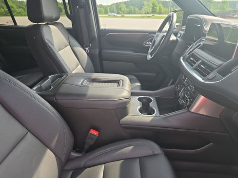 Used 2023 Chevrolet Tahoe Z71 w/ Max Trailering Package AWD/4WD image 10
