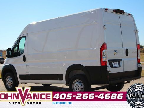 Used 2023 RAM ProMaster 2500 w/ Driver Convenience Group image 5
