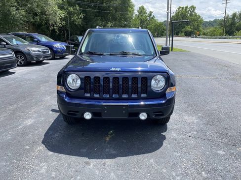 Used 2016 Jeep Patriot Sport w/ Power Value Group AWD/4WD image 7