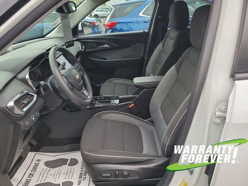 Used 2023 Chevrolet TrailBlazer LT w/ Convenience Package image 13