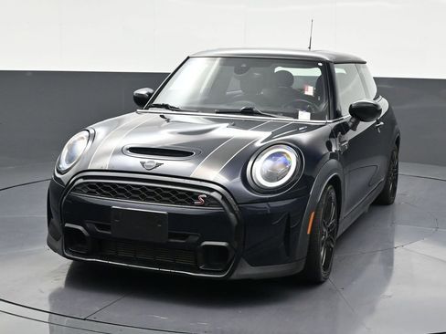 Used 2022 MINI Cooper S image 9