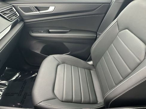 New 2026 Volkswagen Atlas Cross Sport SEL R-Line AWD/4WD image 12