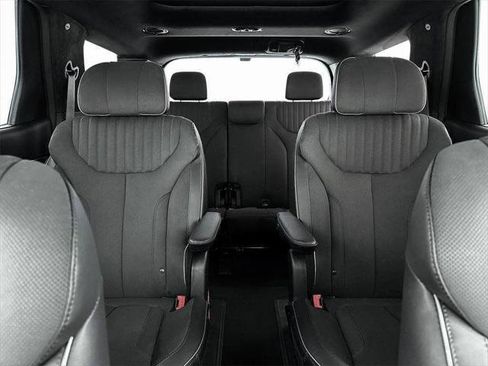 New 2025 Hyundai Palisade Calligraphy AWD/4WD image 16