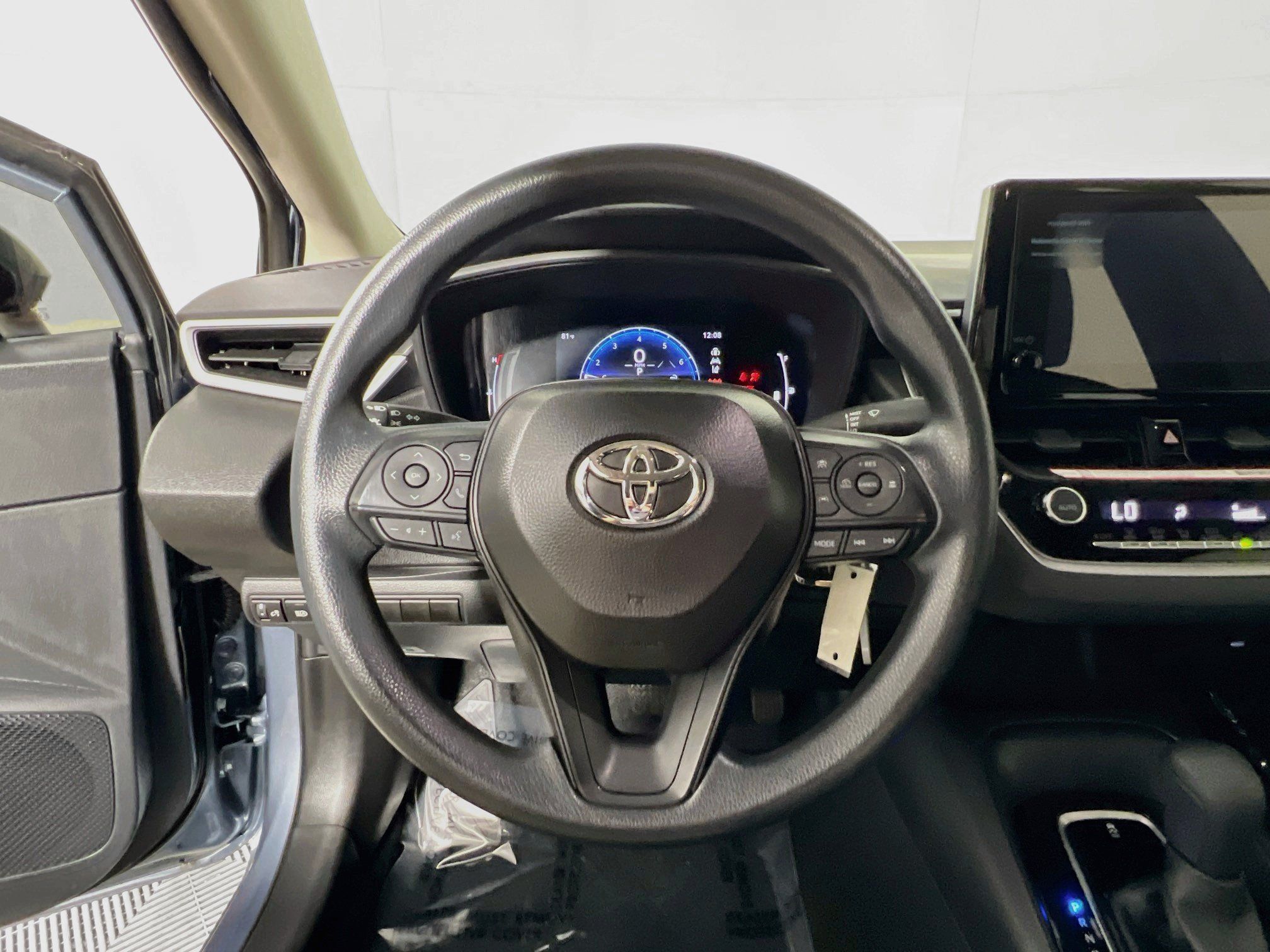 Used 2026 Toyota Corolla LE FWD image 18
