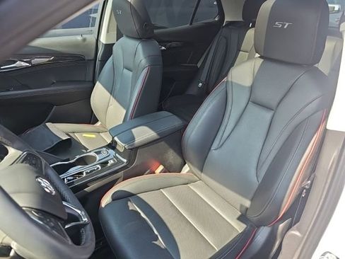 Used 2023 Buick Envision Essence w/ Sport Touring Package image 2