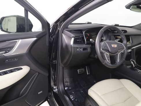 Used 2023 Cadillac XT5 Sportv w/ LPO, Floor Liner Package AWD/4WD image 48
