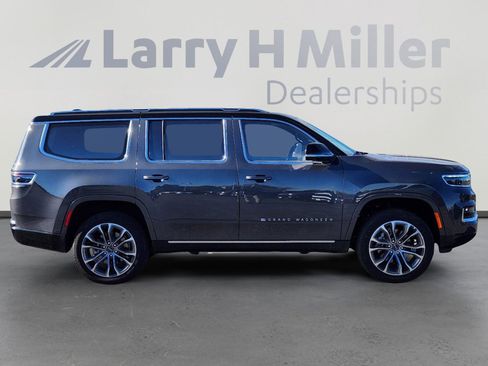 New 2024 Jeep Grand Wagoneer Series III w/ HD Trailer Tow Package image 5