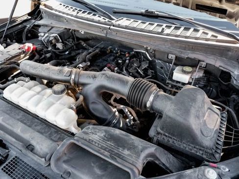 Used 2024 Ford Expedition Max XLT image 59