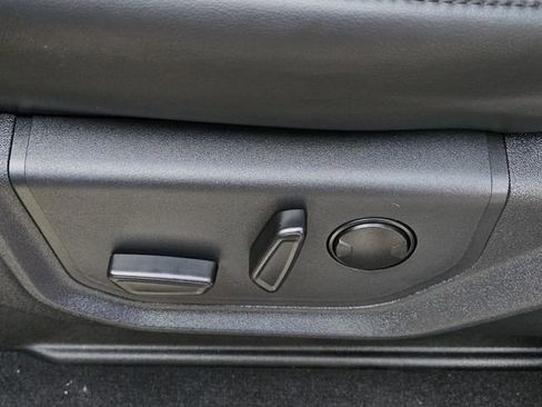 Used 2023 Ford Expedition XLT image 32