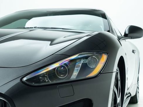 Used 2017 Maserati GranTurismo Sport image 11