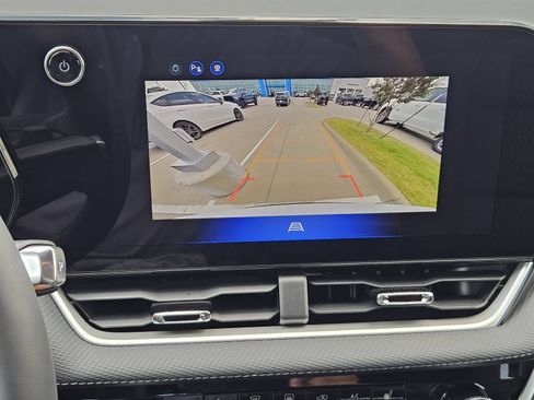 New 2027 Chevrolet Equinox LT FWD image 18
