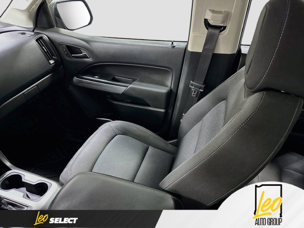 Used 2022 Chevrolet Colorado LT w/ LT Convenience Package AWD/4WD image 24