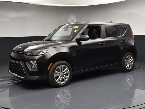 Certified 2020 Kia Soul LX FWD image 4