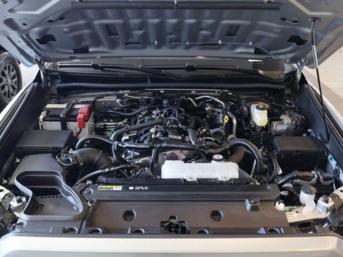 Used 2025 Toyota 4Runner SR5 RWD image 15