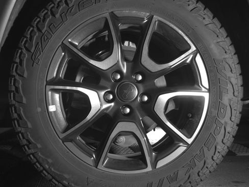 Used 2025 Jeep Compass Trailhawk AWD/4WD image 14