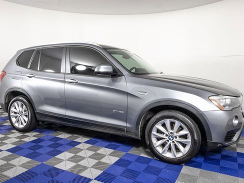 Used 2017 BMW X3 sDrive28i image 2