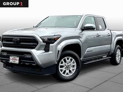 New 2025 Toyota Tacoma SR5