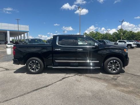 New 2026 Chevrolet Silverado 1500 High Country w/ LPO, Dark Essentials Package AWD/4WD image 2